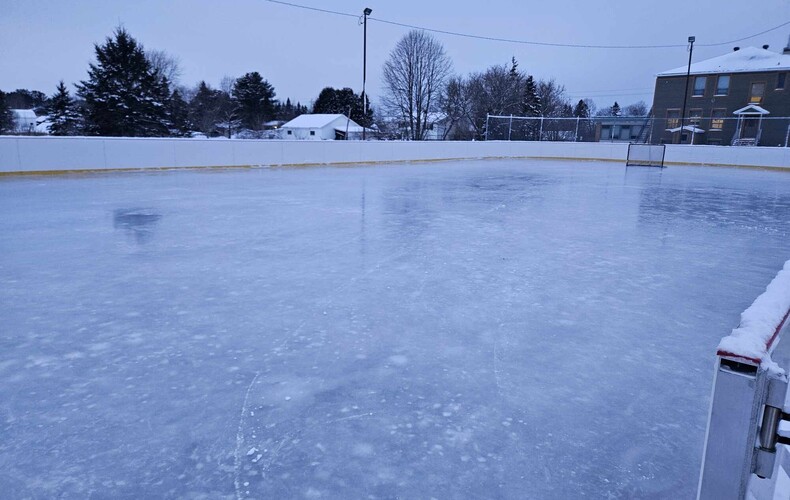 La patinoire est maintenant ouverte!